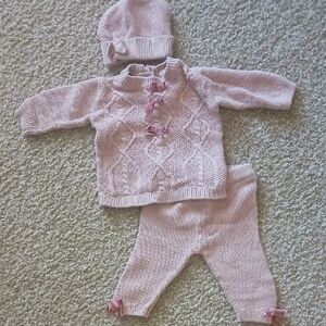 Nicole Miller Sweater Knit Pant Set With Hat 6M